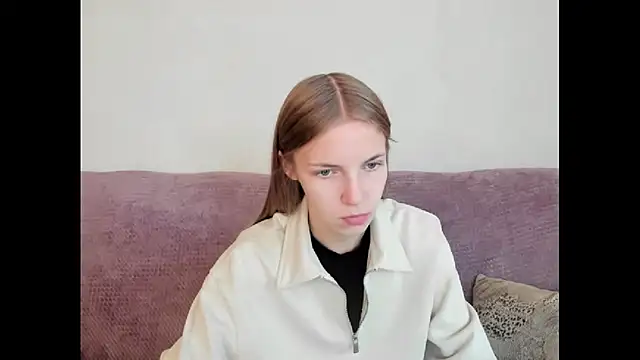 HitGyrl online show from October 15, 1:19 am