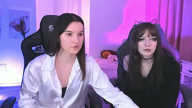 LiliLuna online show from February 27, 1:22 pm