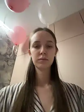 ElliRose online show from February 26, 4:28 pm