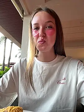 ElliRose online show from October 12, 1:52 am