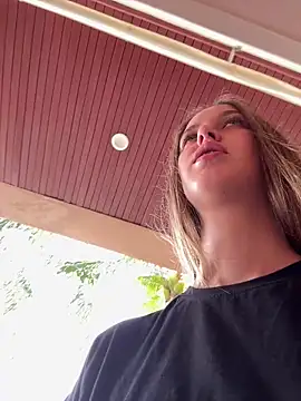 ElliRose online show from October 9, 3:10 am