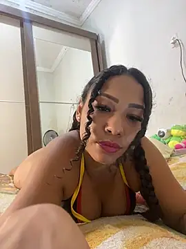 jhennyfer online show from November 20, 5:08 am