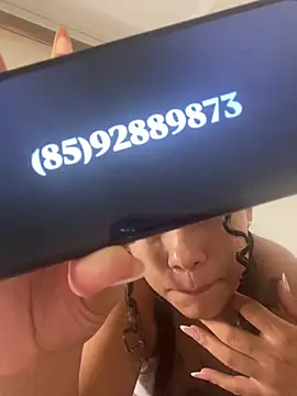 jhennyfer online show from March 3, 4:40 am