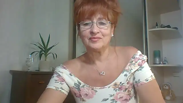 Marellaa online show from October 1, 8:52 am