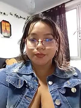 AsshleyVillaloboss online show from April 13, 10:21 pm