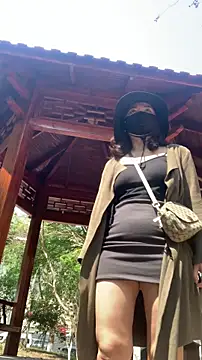 zhizhinaigai online show from March 14, 3:40 am