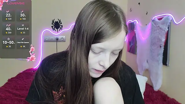 AliceHaris online show from October 31, 4:36 am