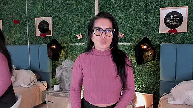 Linagh  online show from November 29, 1:48 pm