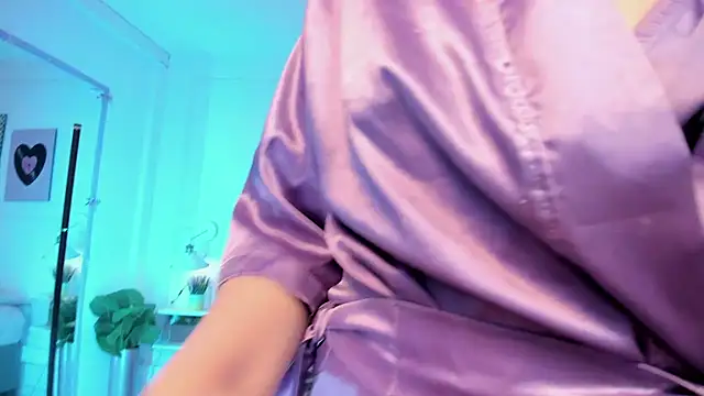 Zoe Lynch  online show from June 4, 2:43 pm