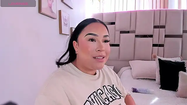 Zoey thompson online show from November 5, 7:30 pm