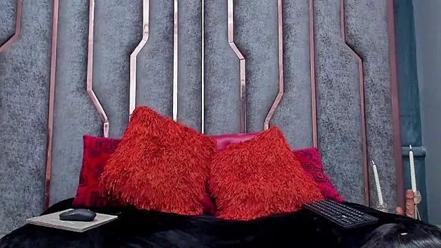 SienaFacchini online show from December 3, 7:27 pm