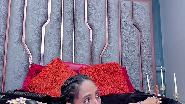 SienaFacchini online show from December 13, 7:53 pm