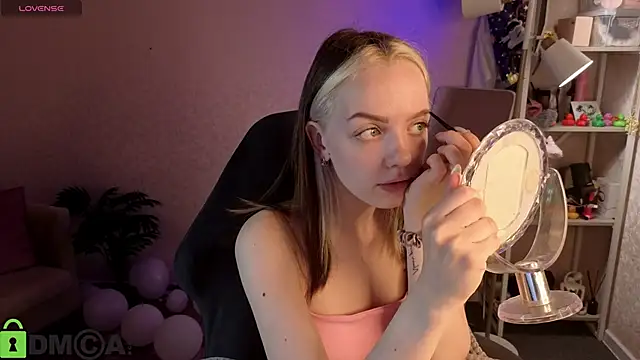 R0cket bunny online show from May 11, 12:57 am