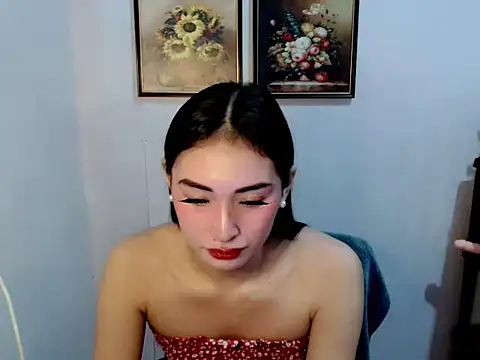 lovelysassy online show from December 14, 7:08 pm