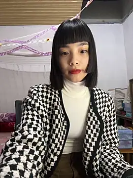 andymi1 online show from October 25, 2:52 am