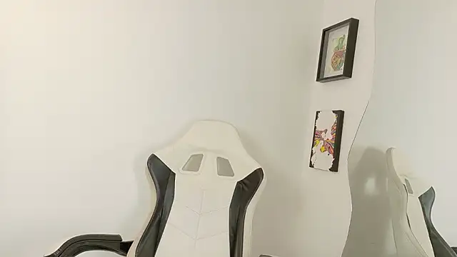 sara queen10 online show from March 27, 4:08 pm