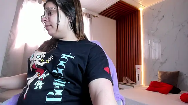 shasha bloom online show from September 11, 7:58 pm