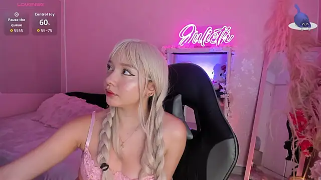 JuliethMoss online show from March 25, 9:17 pm