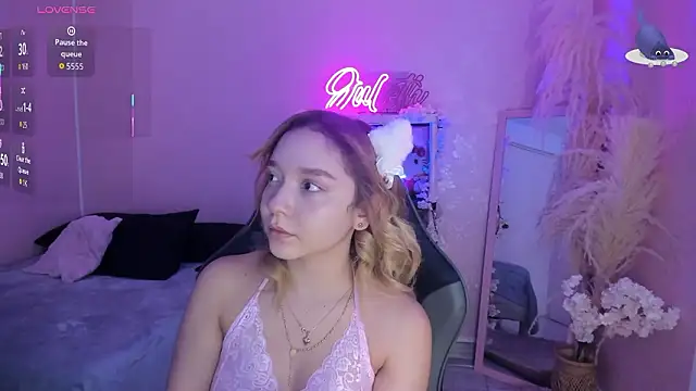 JuliethMoss online show from March 2, 8:37 pm