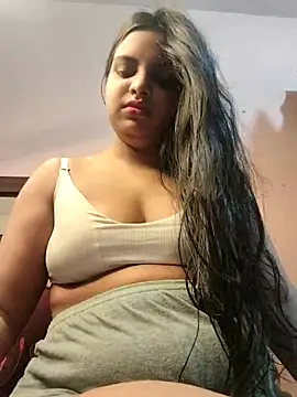Maahhii 2 online show from May 13, 11:32 pm