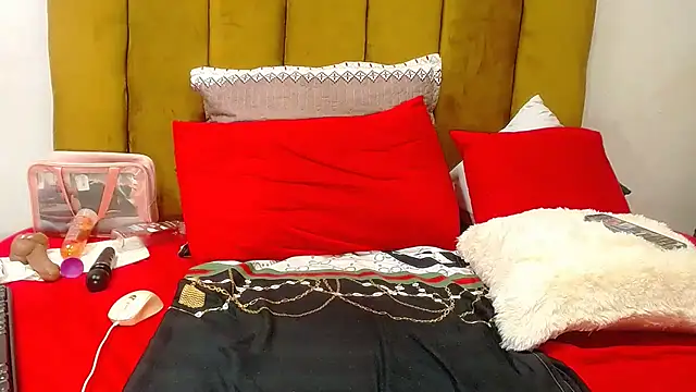 RoundaAssx22 online show from March 10, 2:59 am