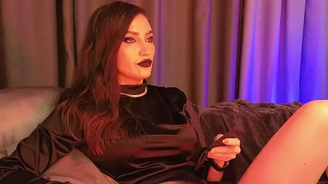 AliceJameson online show from February 12, 10:44 pm