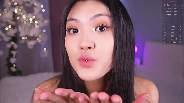 FancyEsten online show from March 19, 9:13 am