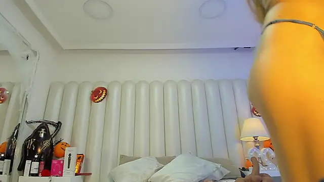 AbbyBeck online show from November 2, 2:53 pm