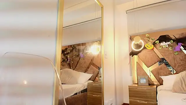 zarah andrew   online show from October 27, 12:33 pm