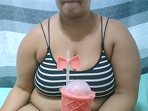 ThickHunn99 online show from October 30, 7:44 am