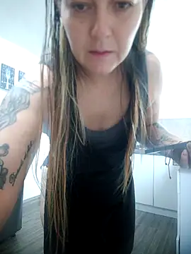 Fernandar2025 online show from April 8, 3:14 pm