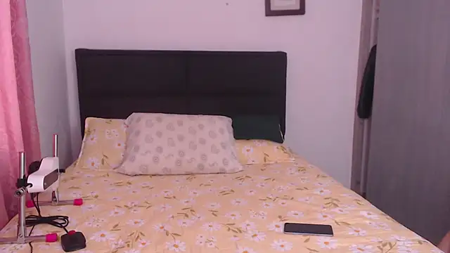 Tiiana online show from April 1, 5:54 pm