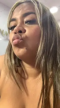 EmilyDuran  online show from February 8, 12:58 am