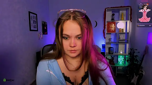 keri ti online show from April 10, 12:05 am