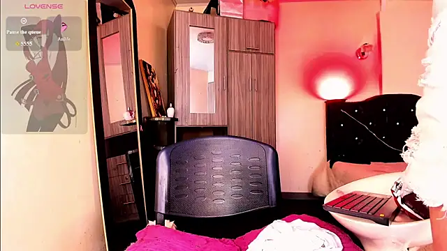 Rossedewitt  online show from February 5, 7:28 pm