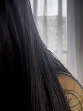 Sofi Leal online show from March 31, 1:11 pm