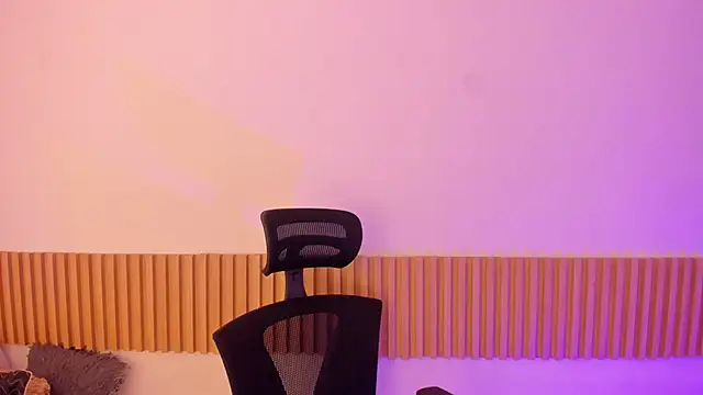 OliviaSweett online show from November 9, 6:48 pm