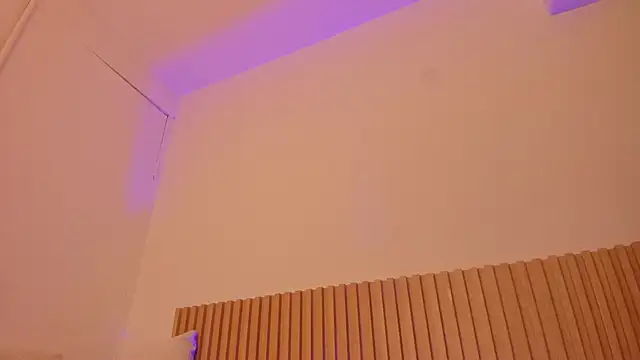 OliviaSweett online show from October 6, 8:35 pm