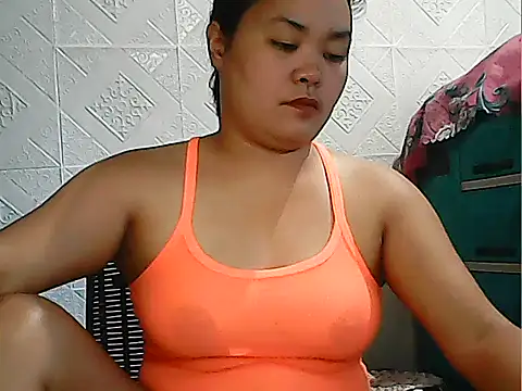 CreamyPussy4uxx online show from March 25, 7:44 am