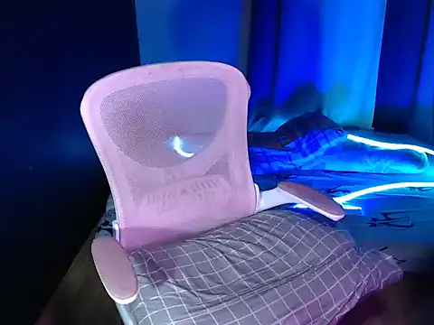 kiamiller x online show from September 11, 1:55 pm