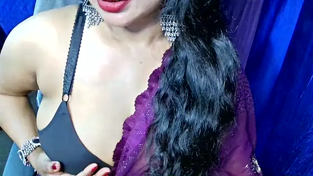 QUEEN SAKHI- online show from March 30, 7:02 pm