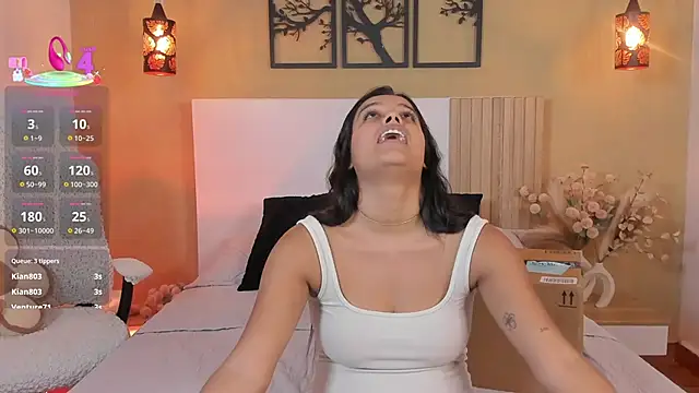 Camila Bustamante online show from November 12, 6:17 pm