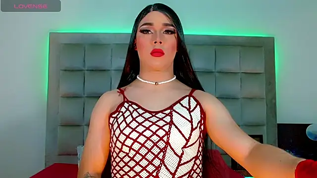 Snapshot of AmazingMistressNathy chatting on October 23, 7:25 am AmazingMistressNathy online show from October 23, 7:25 am