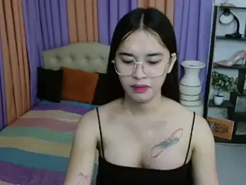 SeductiveAppleTS online show from December 19, 11:35 am