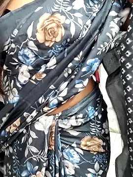 Snapshot of Cutie_nila26 chatting on October 28, 5:46 am Cutie nila26 online show from October 28, 5:46 am