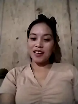 Snapshot of Maipm18 chatting on October 21, 3:54 am Maipm18 online show from October 21, 3:54 am
