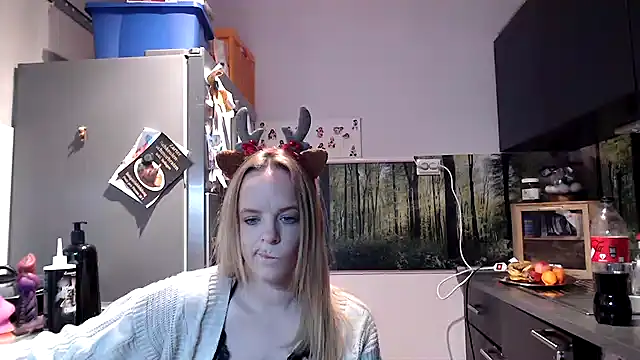 SexyMilf 37 online show from December 17, 9:41 pm