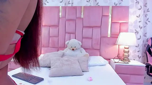 GabyMoreau online show from March 12, 8:55 pm