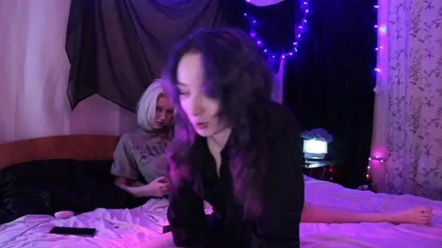 Avny Loki online show from November 5, 1:33 am