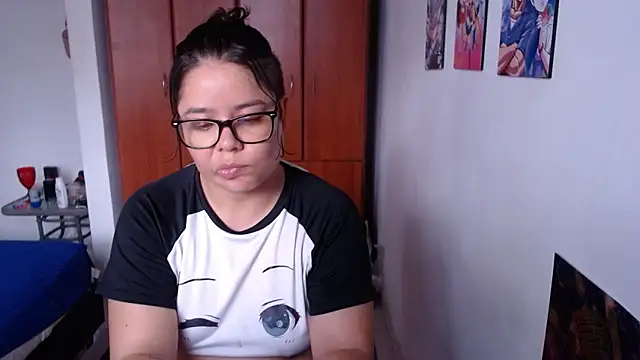 saenz eymi online show from October 25, 9:43 pm